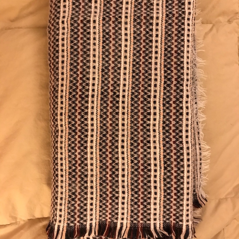 Scarf - Picture 4 of 4